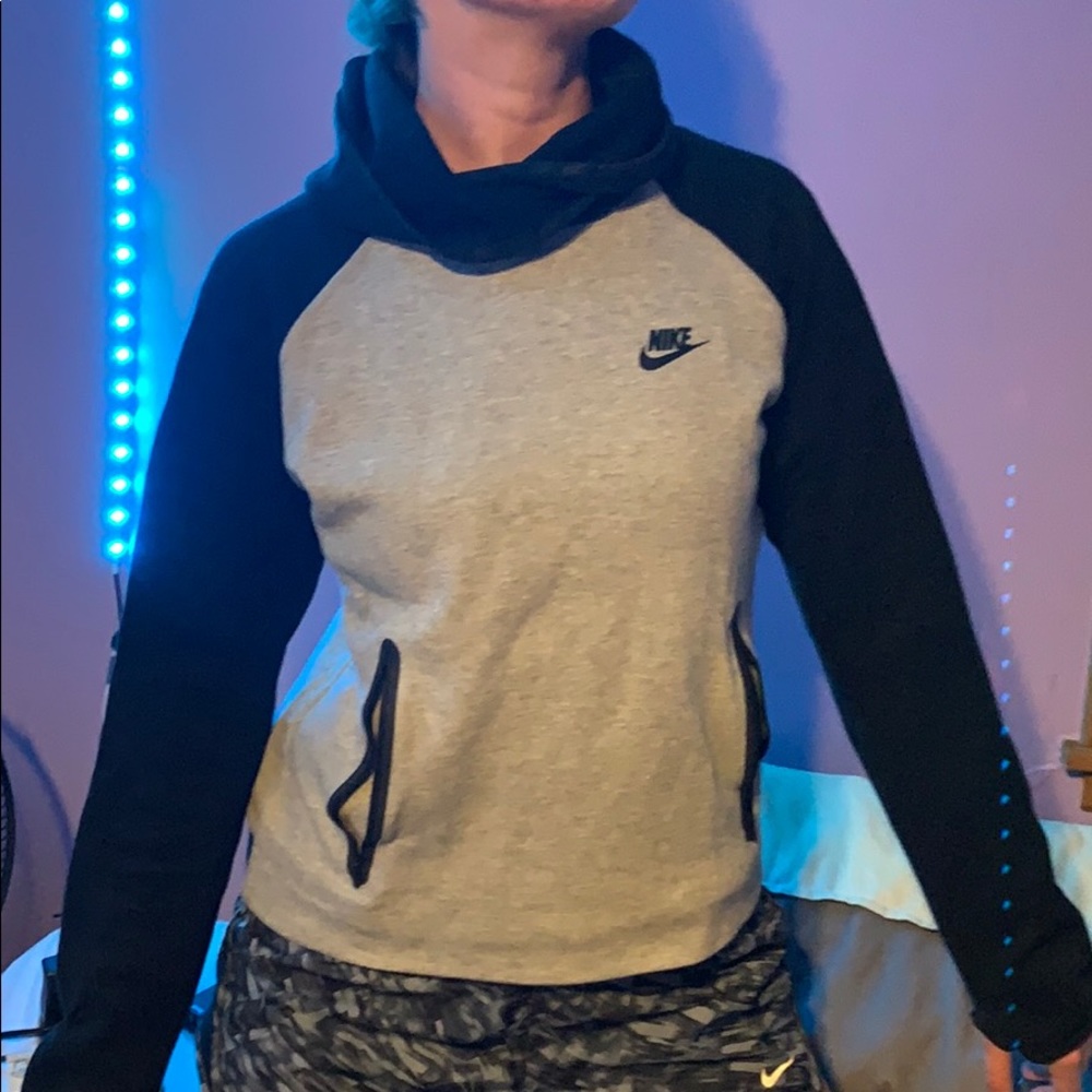Nike sweatshirt